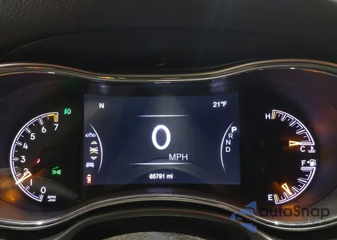 2021 Jeep Grand Cherokee Limited 4X4 z USA, uszkodzony, nr VIN 1C4RJFBG1MC508306